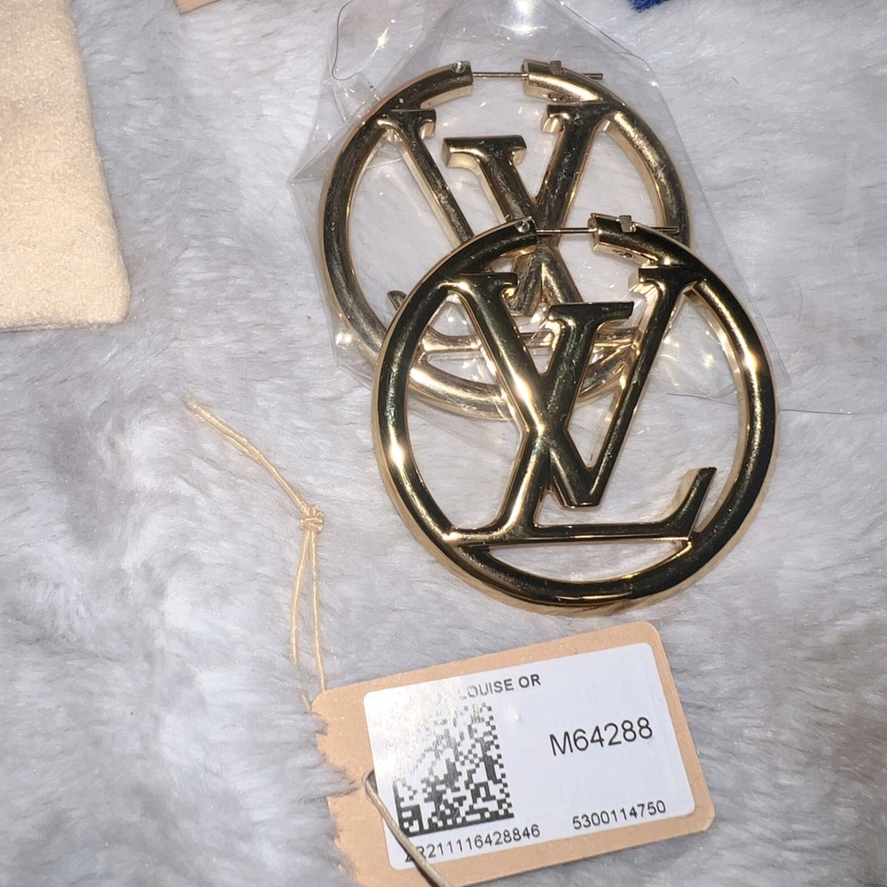 BRAND NEW LOUISE HOOP GM EARRINGS